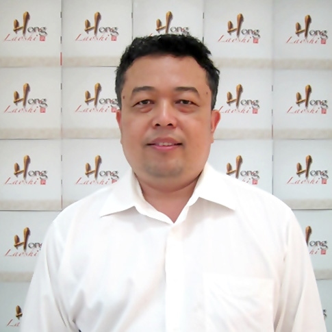 คุณสว่างพงศ์ หมวดเพชร