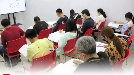 คอร์สภาษาจีนเตรียมความพร้อมปี 1 หล่าวซือพี่ฮั่น